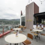 Front One Jayapura - (4)